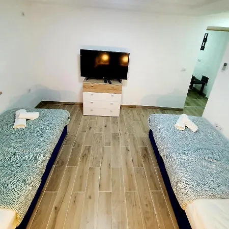 Apartmans Nejra2 Sa Bazenom Pula