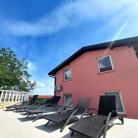 Apartment Apartmans Nejra2 Sa Bazenom *