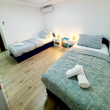 Apartmans Nejra2 Sa Bazenom Apartment Pula