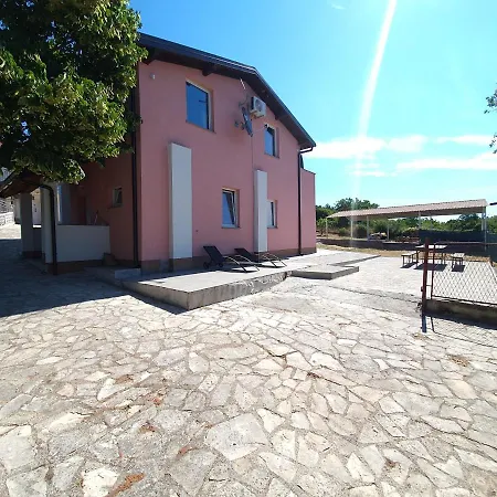 Apartmans Nejra2 Sa Bazenom Apartment