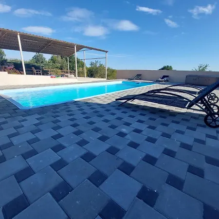 Apartment Apartmans Nejra2 Sa Bazenom Pula